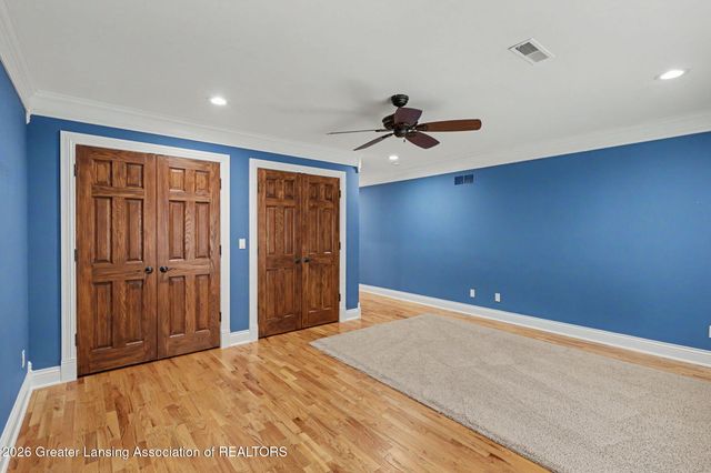 6123 Cottage Drive, Haslett, MI 48840