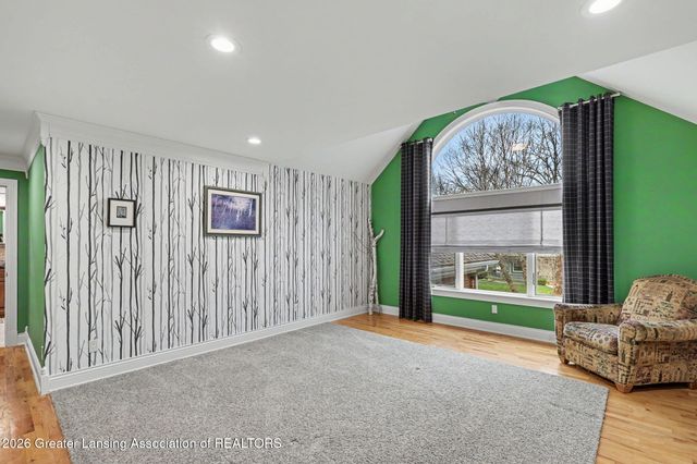 6123 Cottage Drive, Haslett, MI 48840