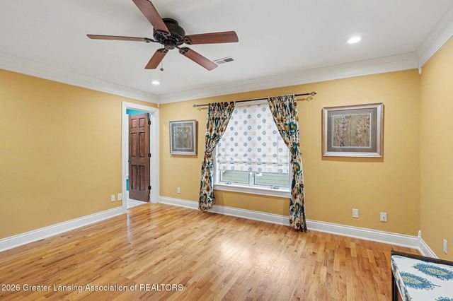 6123 Cottage Drive, Haslett, MI 48840