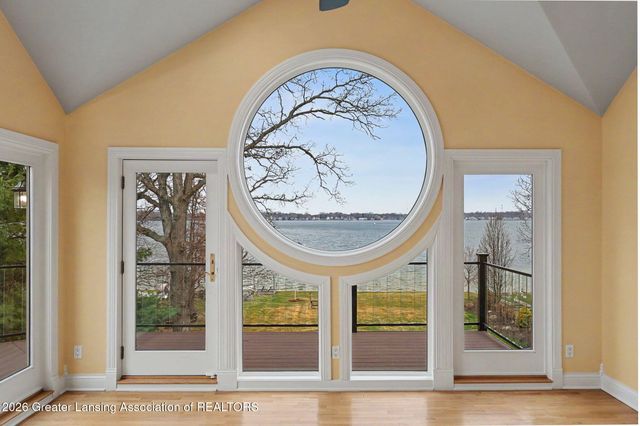 6123 Cottage Drive, Haslett, MI 48840