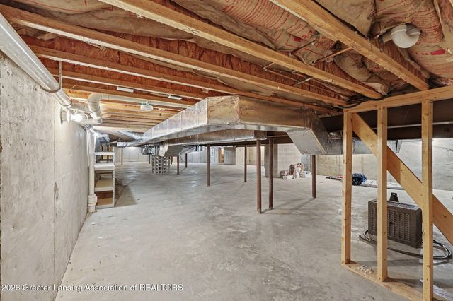 6123 Cottage Drive, Haslett, MI 48840