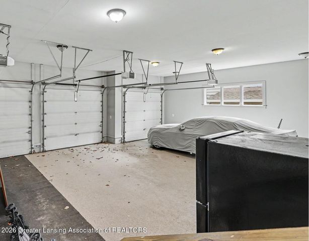 6123 Cottage Drive, Haslett, MI 48840