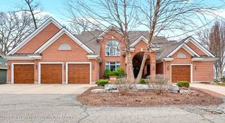 6123 Cottage Drive, Haslett, MI 48840