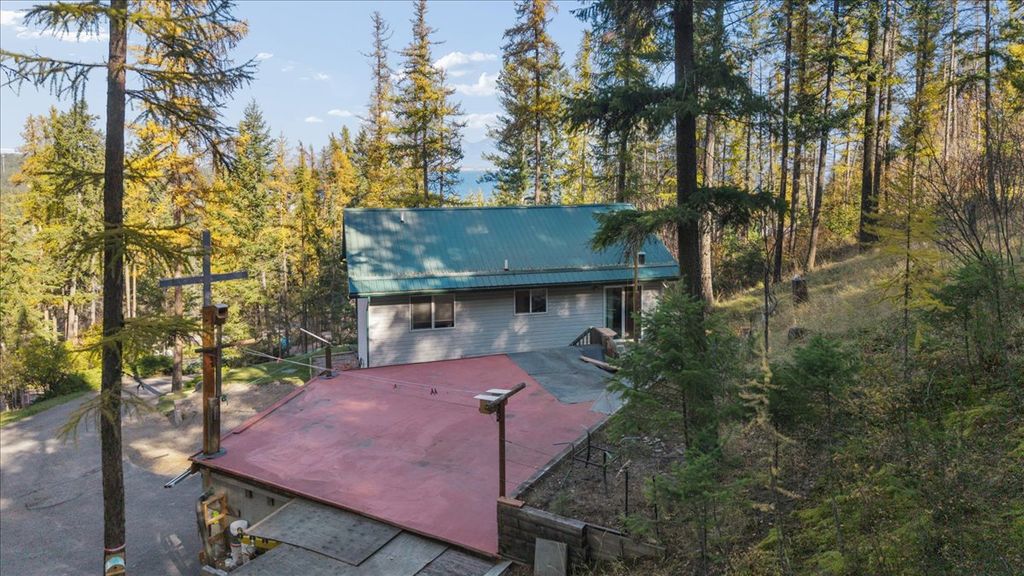 163 Pine Needle Drive, Lakeside, MT 59922 photo 2