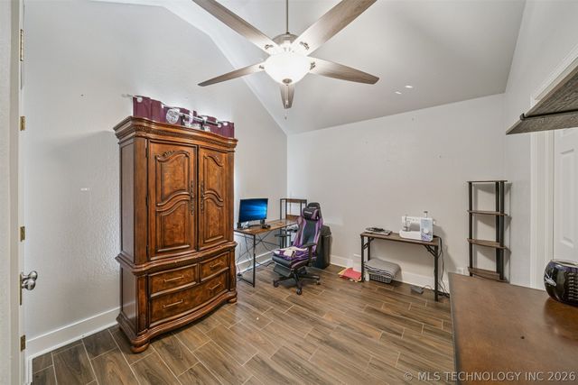 8027 Vintage Trace Drive, Claremore, OK 74019