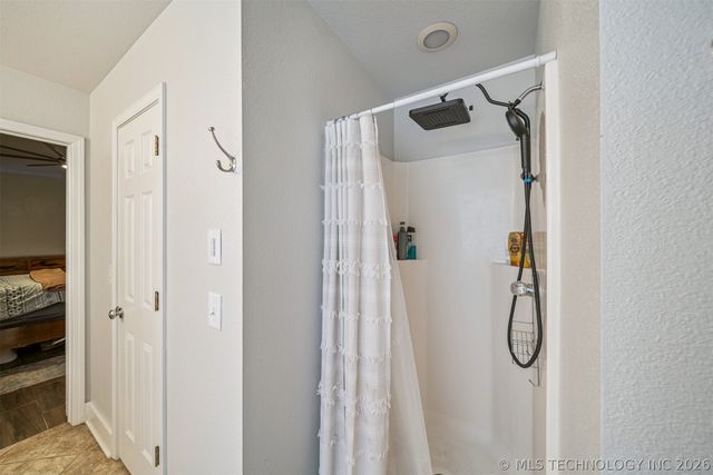 8027 Vintage Trace Drive, Claremore, OK 74019