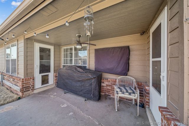 8027 Vintage Trace Drive, Claremore, OK 74019