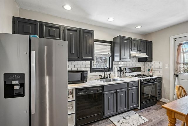 6 Crescent St, Somerville, MA 02143