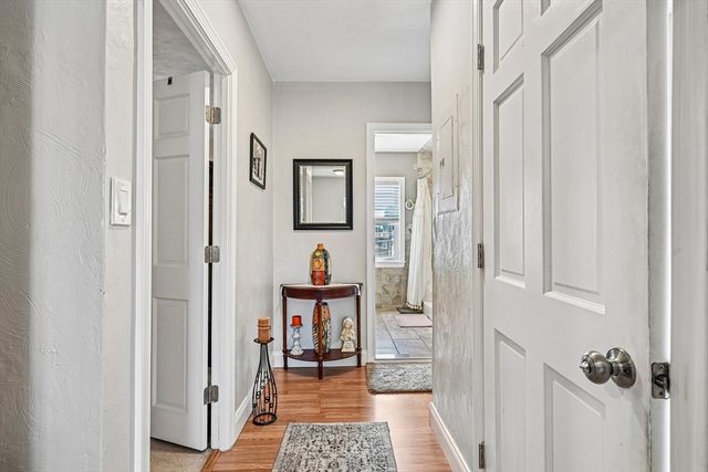 6 Crescent St, Somerville, MA 02143