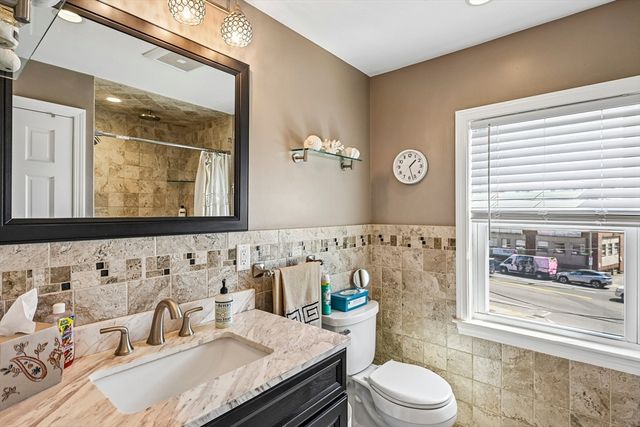 6 Crescent St, Somerville, MA 02143