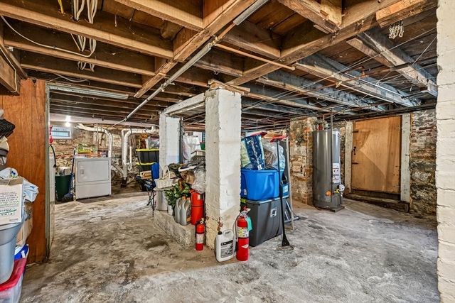 6 Crescent St, Somerville, MA 02143