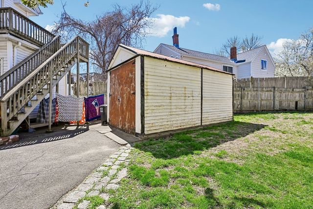 6 Crescent St, Somerville, MA 02143