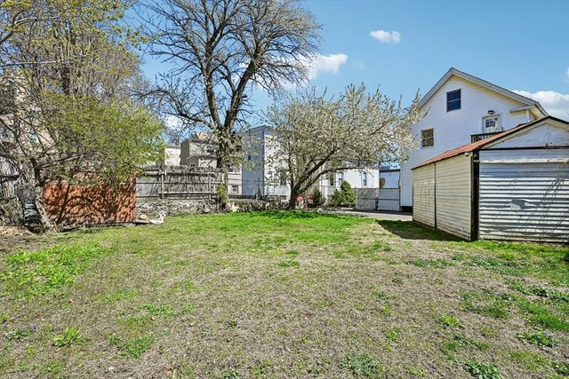 6 Crescent St, Somerville, MA 02143