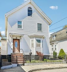 6 Crescent St, Somerville, MA 02143