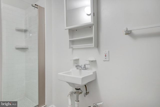 2730 10TH ST NE, Washington, DC 20018