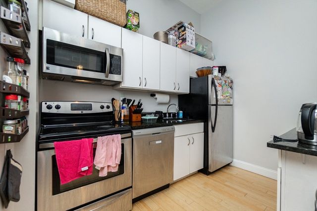 37 Temple Place 404, Boston, MA 02111