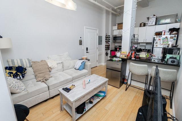 37 Temple Place 404, Boston, MA 02111