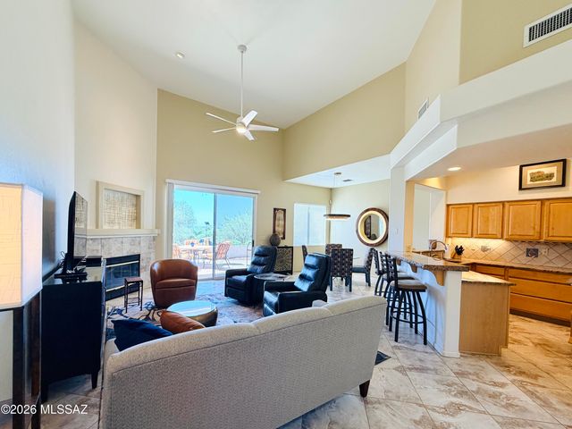 1465 W Bridalveil Place, Tucson, AZ 85737