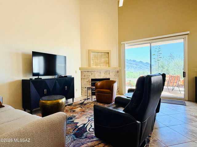 1465 W Bridalveil Place, Tucson, AZ 85737