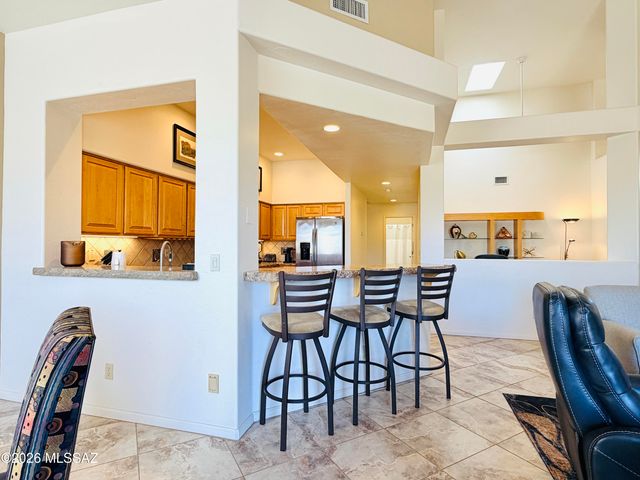 1465 W Bridalveil Place, Tucson, AZ 85737
