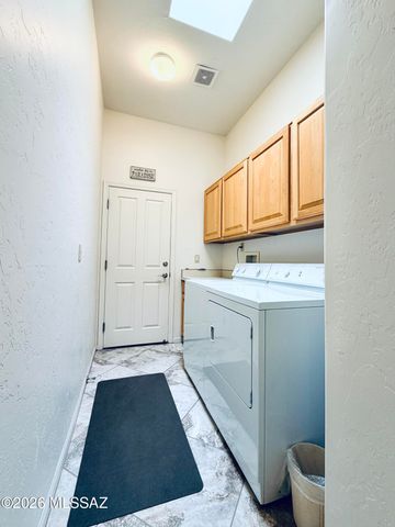 1465 W Bridalveil Place, Tucson, AZ 85737