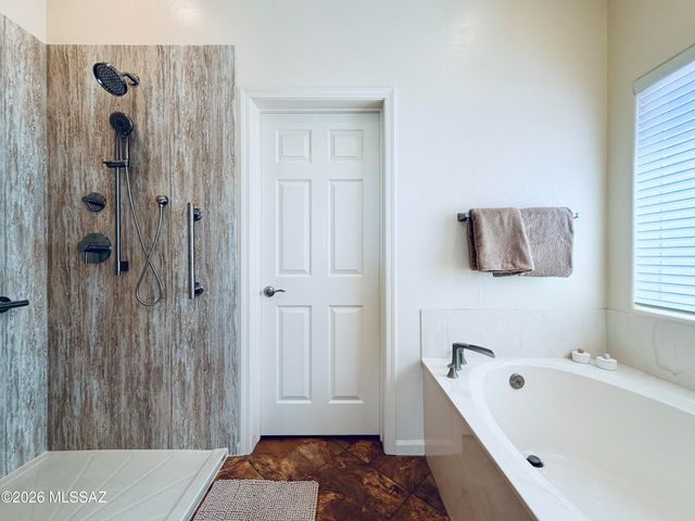 1465 W Bridalveil Place, Tucson, AZ 85737
