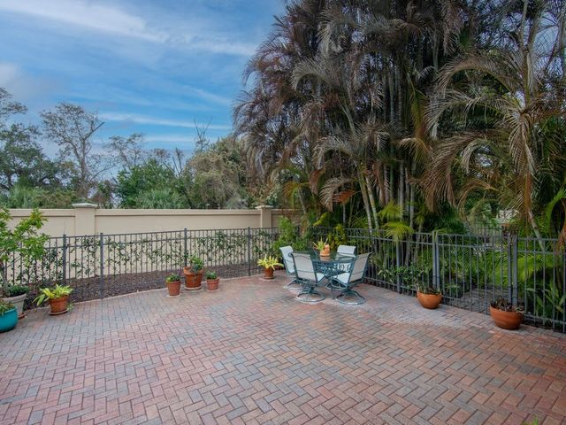 1935 Bridgepointe Circle 62, Vero Beach, FL 32967