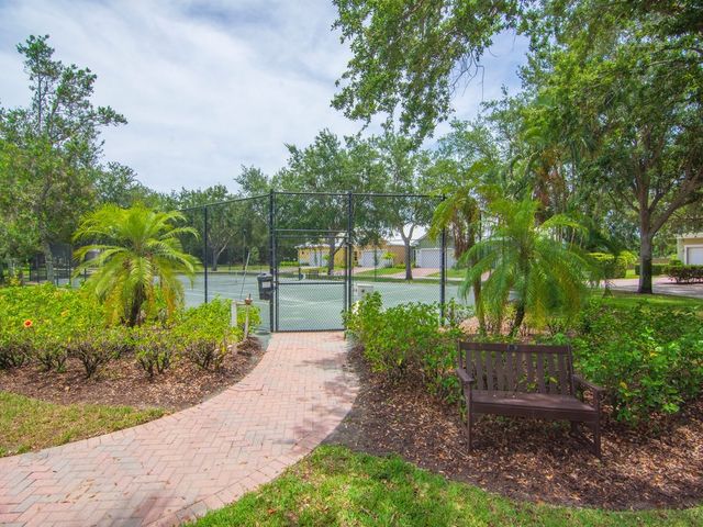 1935 Bridgepointe Circle 62, Vero Beach, FL 32967
