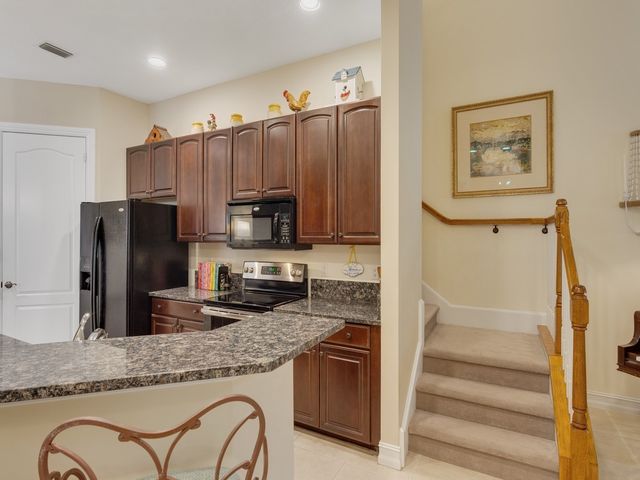 1935 Bridgepointe Circle 62, Vero Beach, FL 32967