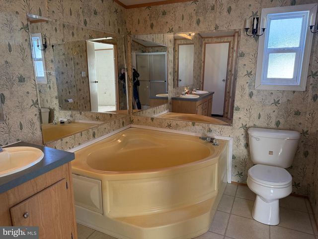 44 HITCH POND CIR, Seaford, DE 19973