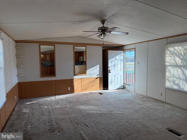 44 HITCH POND CIR, Seaford, DE 19973