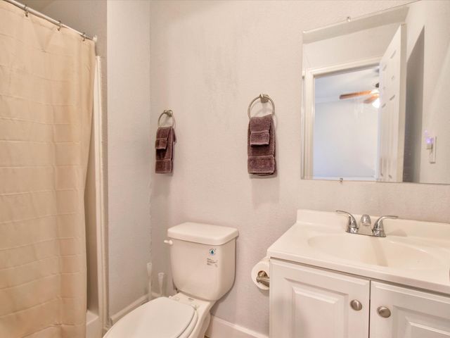 2801 W Biddison Street, Fort Worth, TX 76109