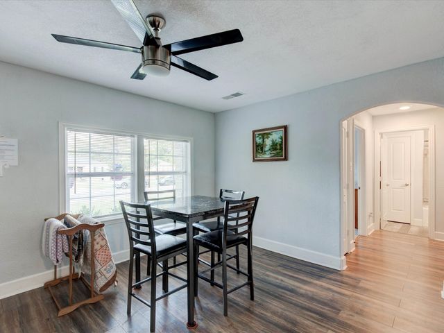 2801 W Biddison Street, Fort Worth, TX 76109
