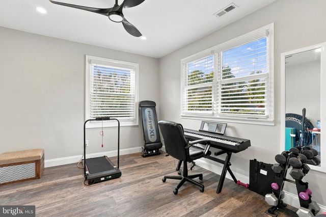 12 NETTLETREE LN, Levittown, PA 19054
