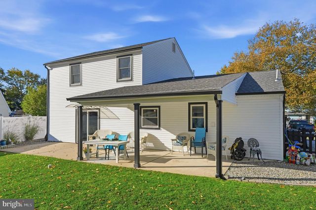 12 NETTLETREE LN, Levittown, PA 19054