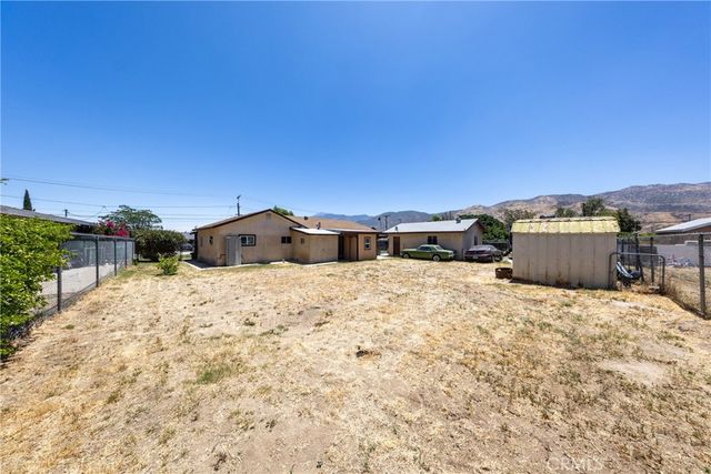 523 S Florida, Banning, CA 92220