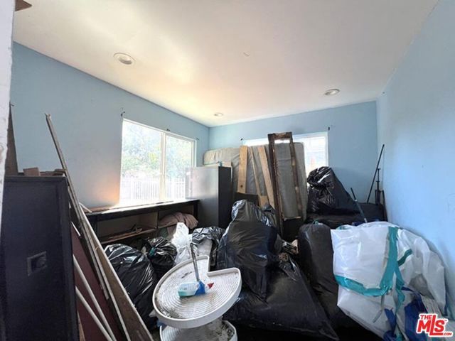 433 W 94th Street, Los Angeles, CA 90003