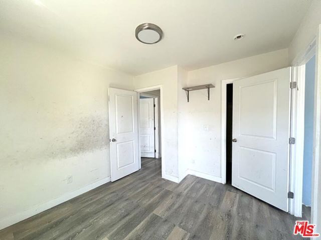 433 W 94th Street, Los Angeles, CA 90003
