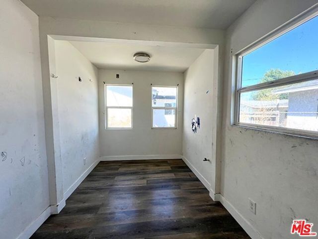 433 W 94th Street, Los Angeles, CA 90003
