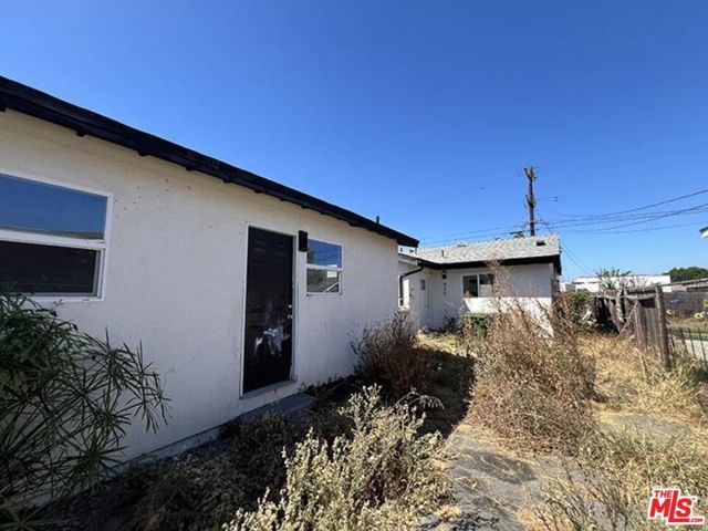 433 W 94th Street, Los Angeles, CA 90003