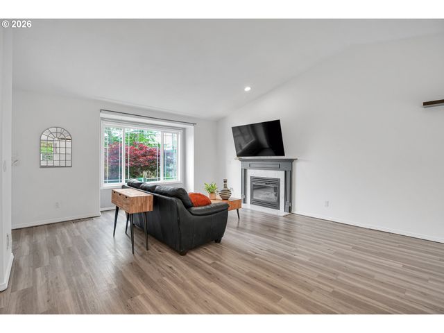 16610 Se HAROLD Ave, Milwaukie, OR 97267