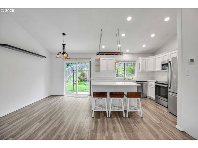 16610 Se HAROLD Ave, Milwaukie, OR 97267