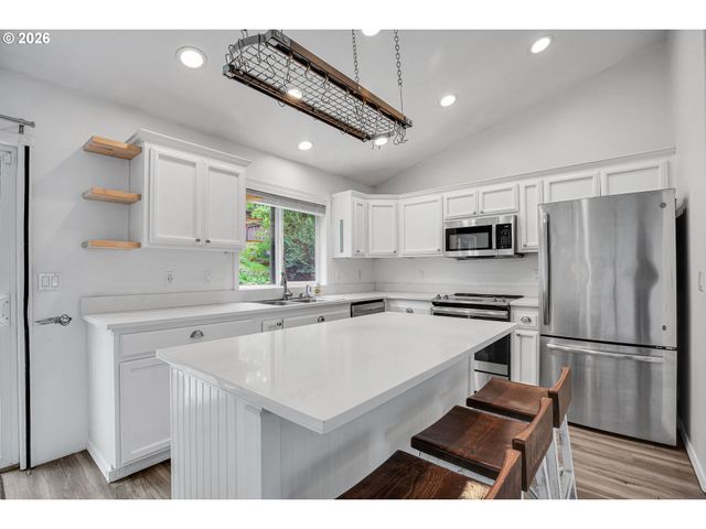 16610 Se HAROLD Ave, Milwaukie, OR 97267