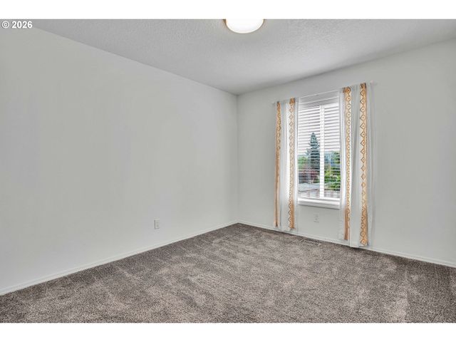 16610 Se HAROLD Ave, Milwaukie, OR 97267