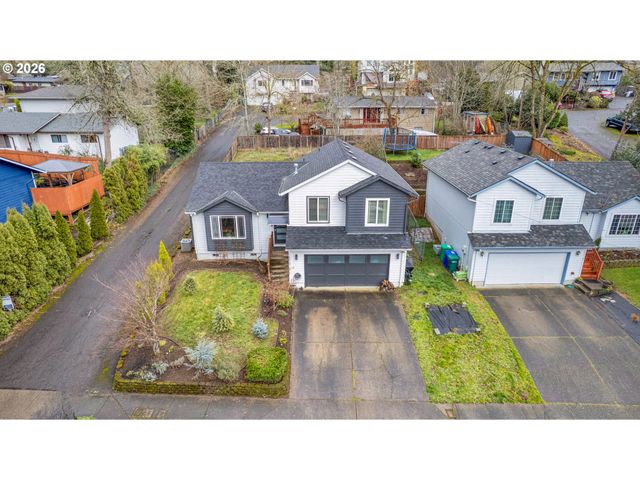 16610 Se HAROLD Ave, Milwaukie, OR 97267