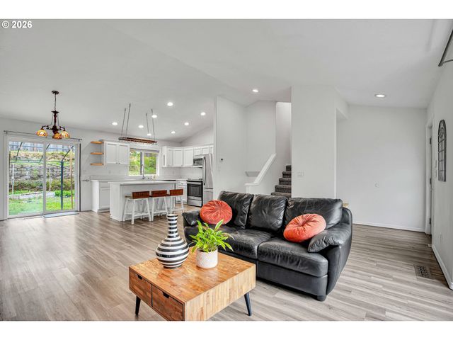 16610 Se HAROLD Ave, Milwaukie, OR 97267