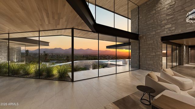 6203 E CHOLLA Lane, Paradise Valley, AZ 85253