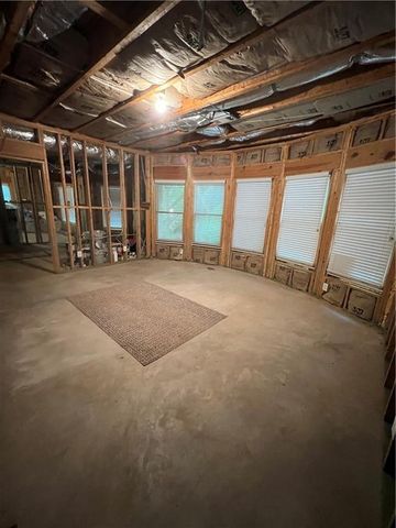 1883 Brackendale Road, Kennesaw, GA 30152