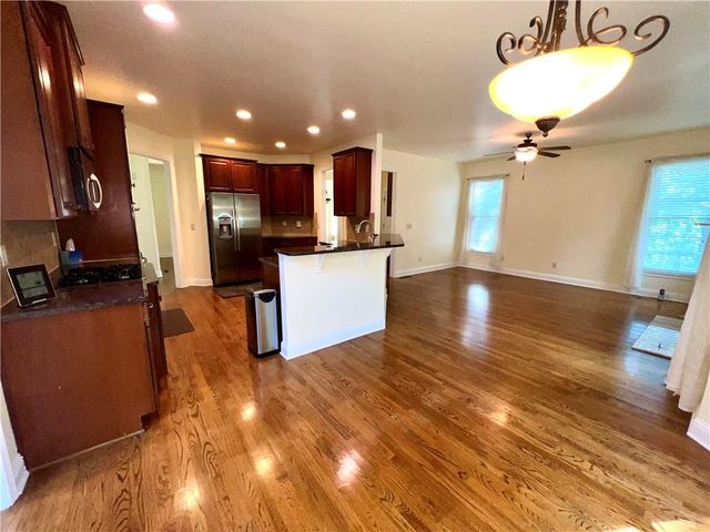1883 Brackendale Road, Kennesaw, GA 30152