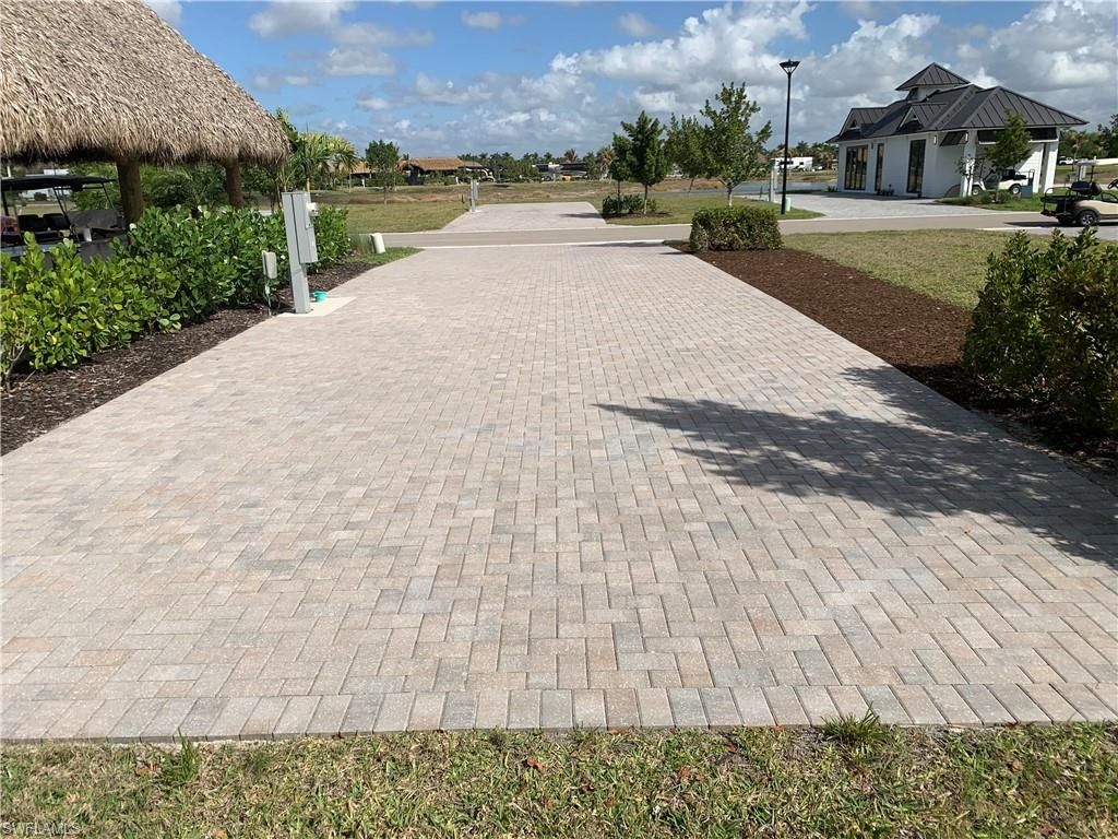 5570 Laguna Caribe CIR, FORT MYERS, FL 33905 — exterior